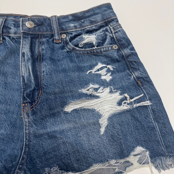 American eagle NWT blue denim distressed mom short size 0 - Picture 2 of 8